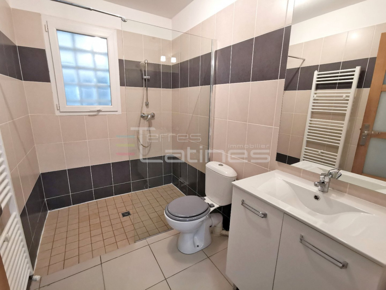 vente Appartement Nimes - Photo 9