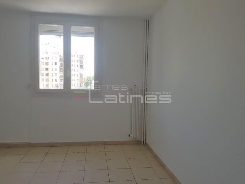 location Appartement Nimes - Photo 6