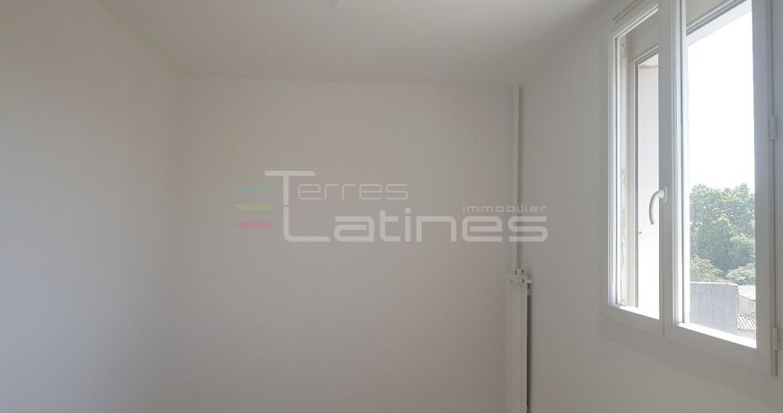 location Appartement Nimes
