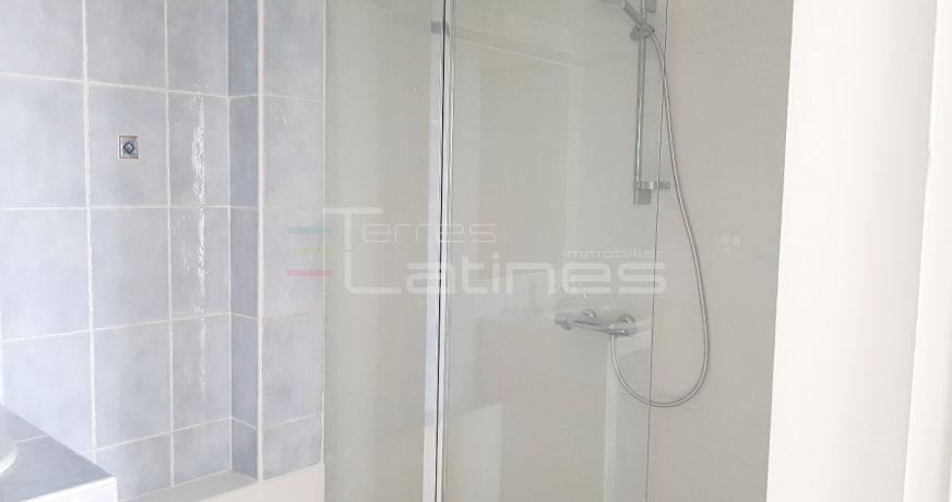 location Appartement Nimes