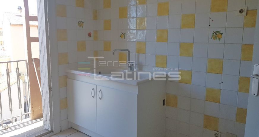 location Appartement Nimes