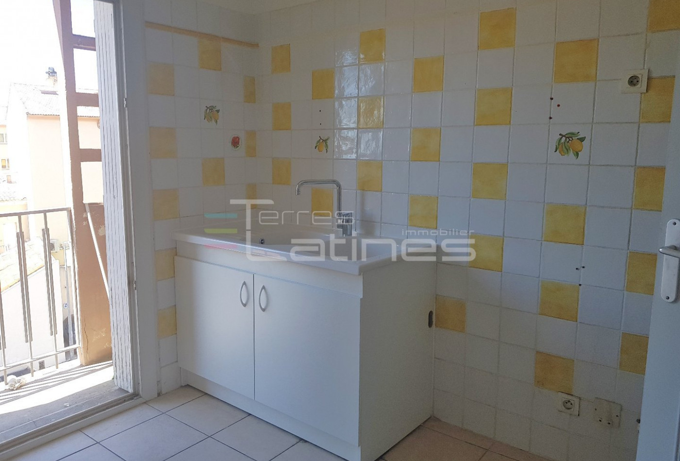location Appartement Nimes - Photo 3