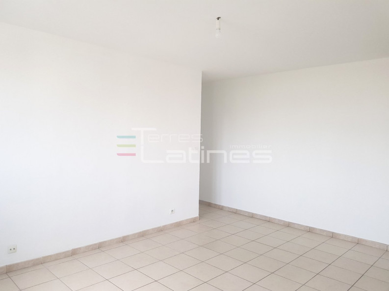location Appartement Nimes - Photo 2