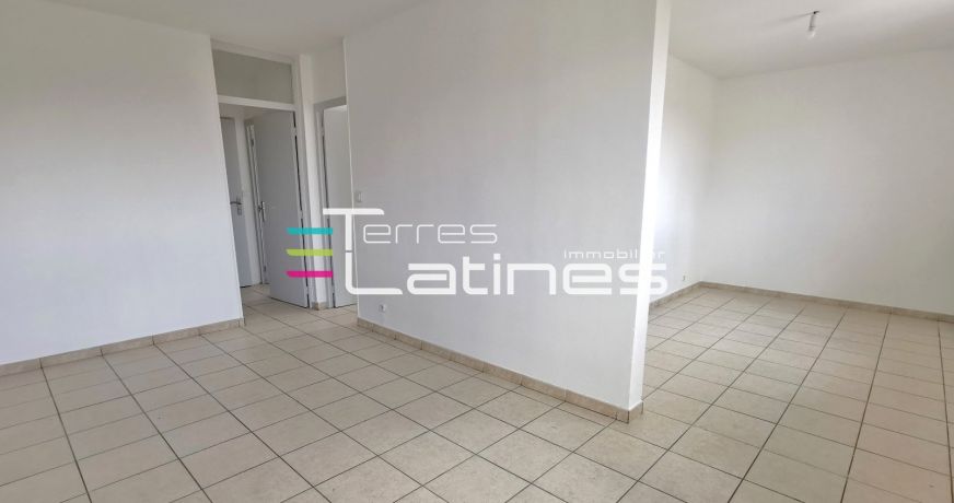 location Appartement Nimes