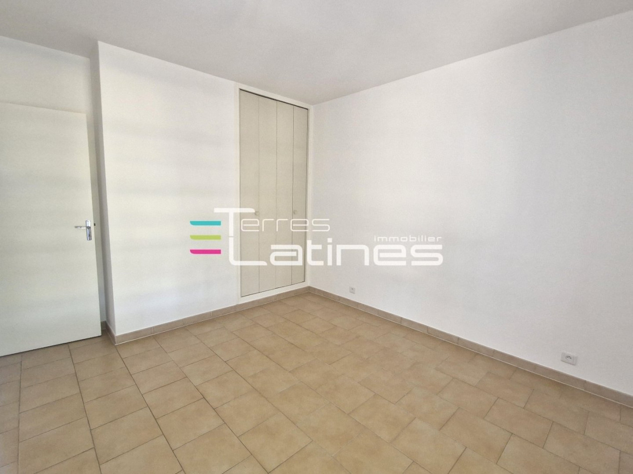 location Appartement Nimes - Photo 10