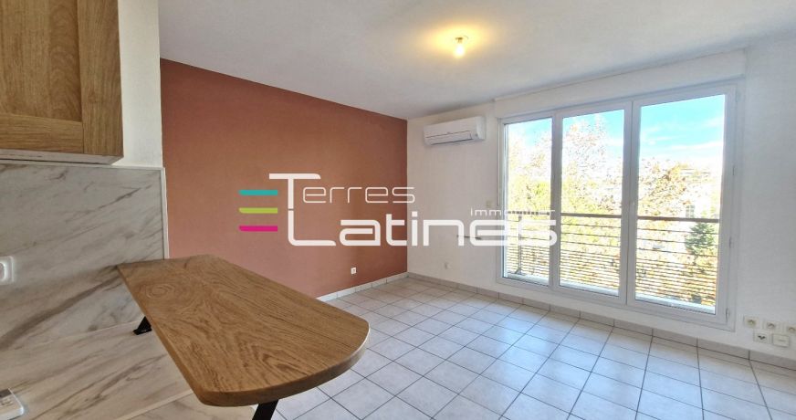 location Appartement Nimes