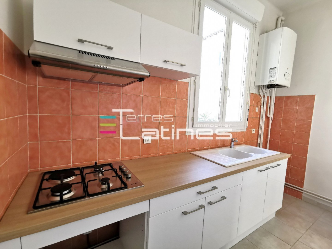 location Appartement Nimes - Photo 3