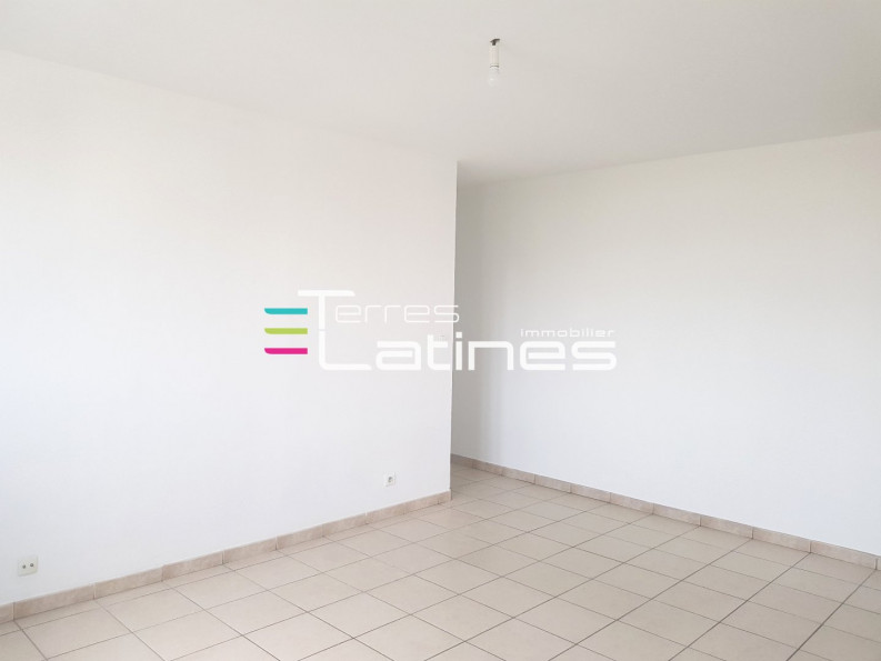 vente Appartement Nimes - Photo 2