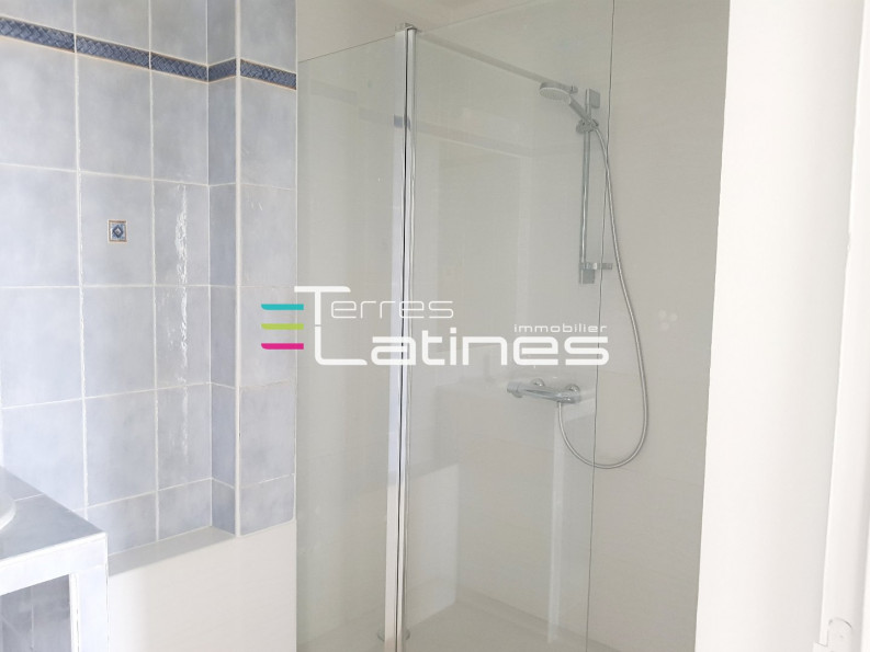 vente Appartement Nimes - Photo 8