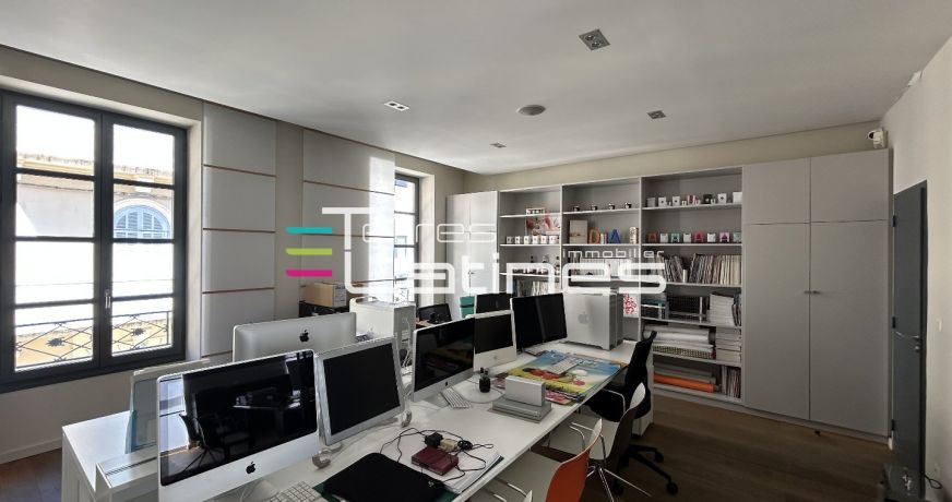 vente Bureau Nimes