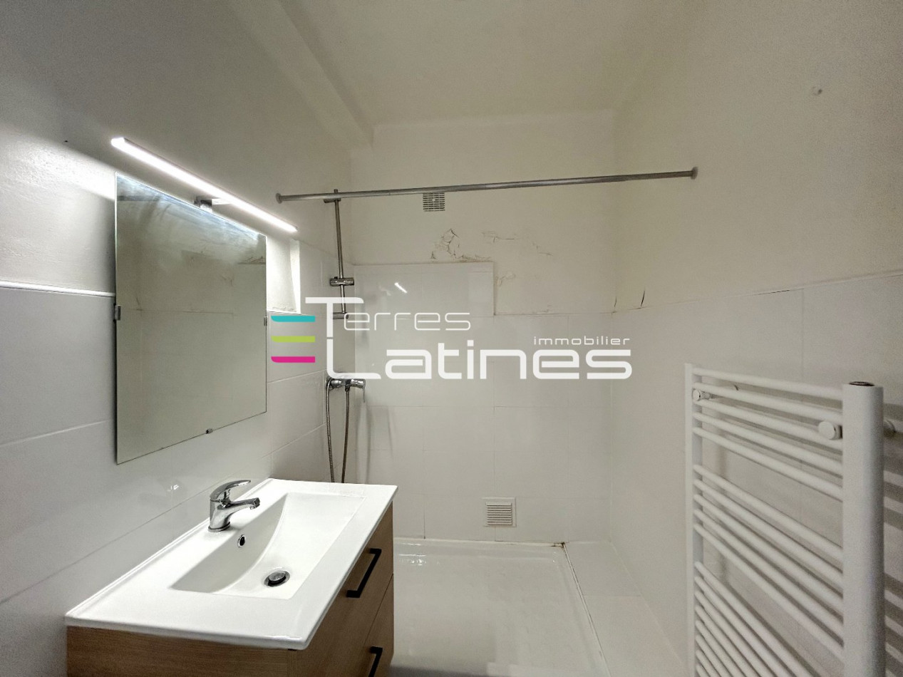vente Appartement Nimes - Photo 9