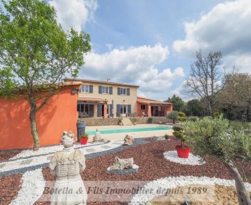 A vendre Uzes | Réf 3014734405 - Botella et fils immobilier prestige