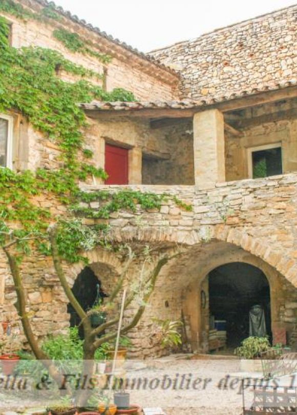 vente Mas Uzes
