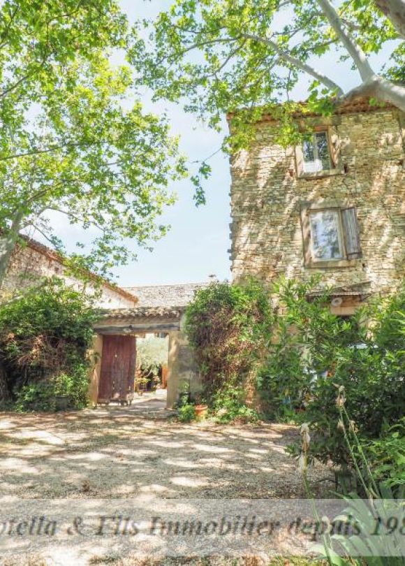 vente Mas Uzes