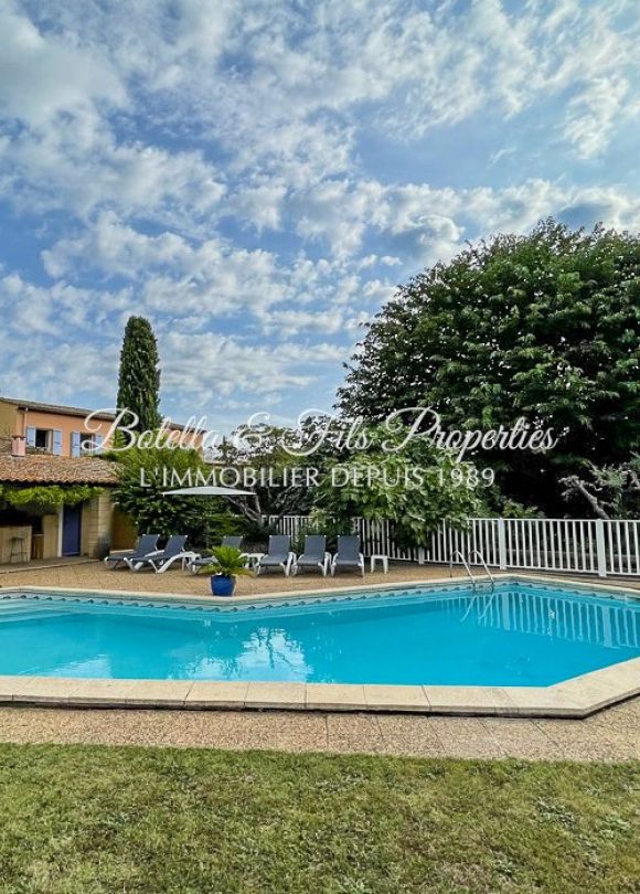 vente Demeure de ville et village Uzes