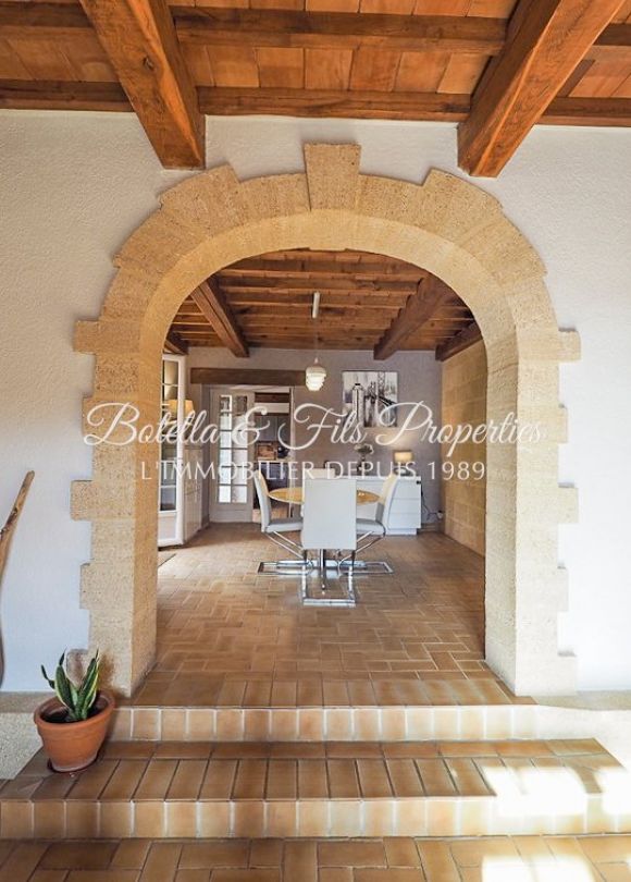 vente Demeure de ville et village Uzes