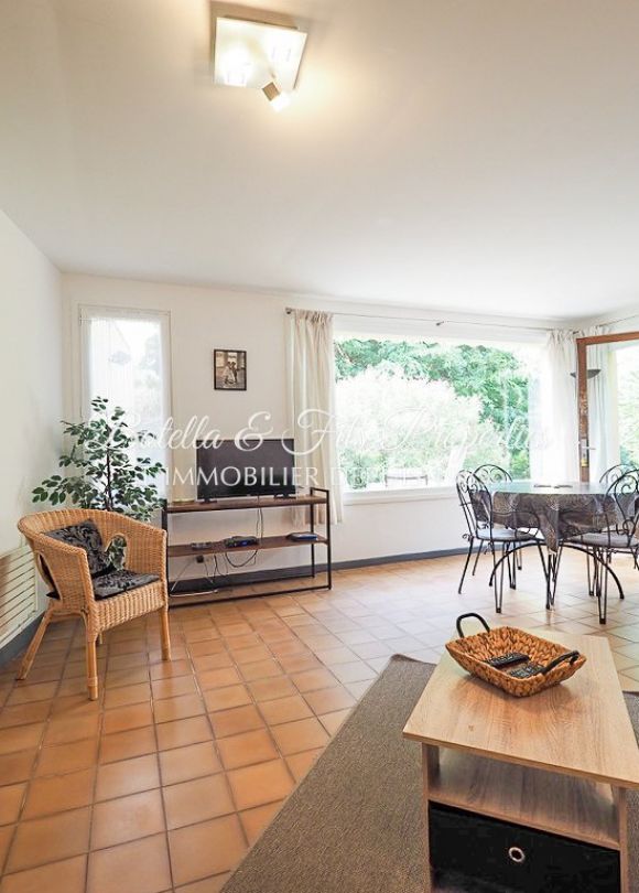 vente Demeure de ville et village Uzes