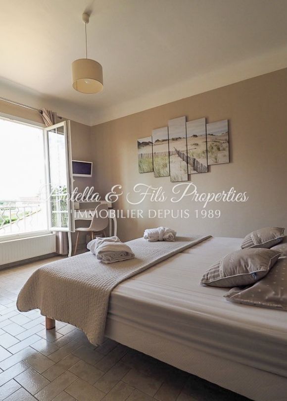 vente Demeure de ville et village Uzes