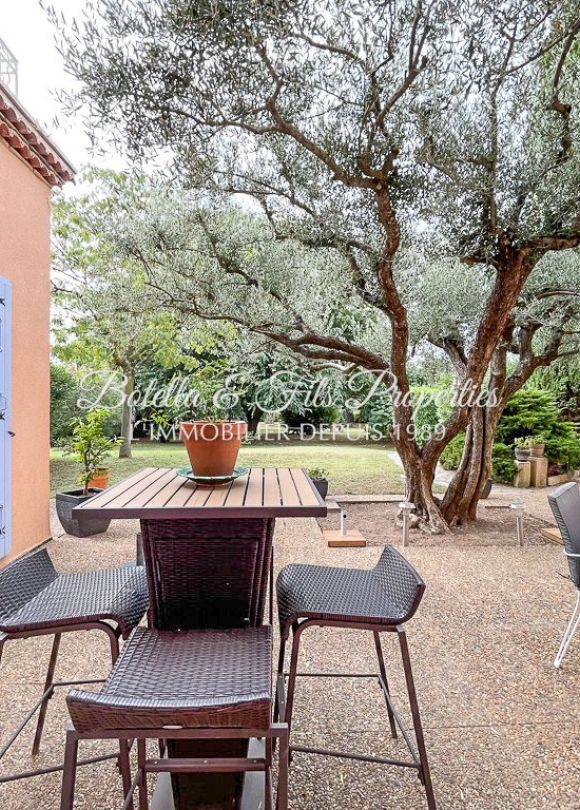 vente Demeure de ville et village Uzes