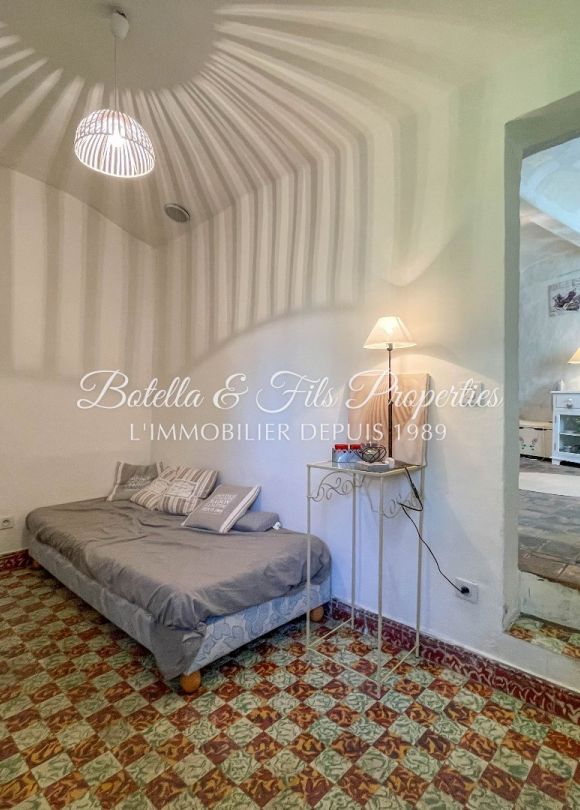 vente Demeure de ville et village Barjac