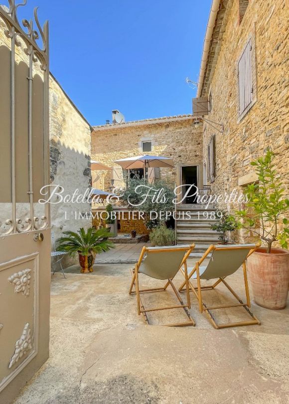 vente Demeure de ville et village Barjac