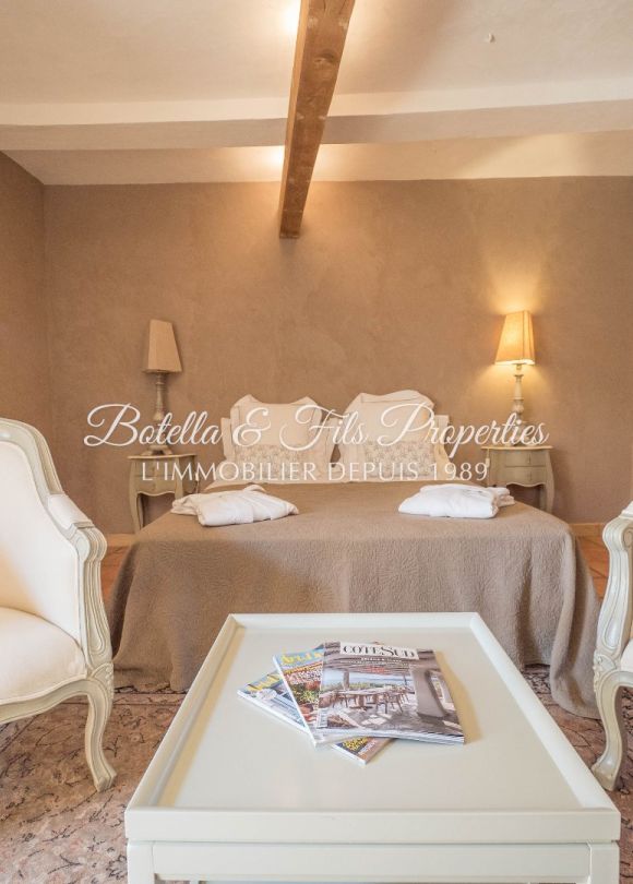 vente Demeure de ville et village Barjac