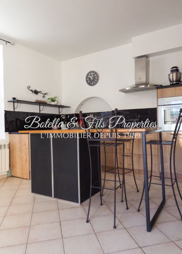 vente Demeure de ville et village Bagnols Sur Ceze