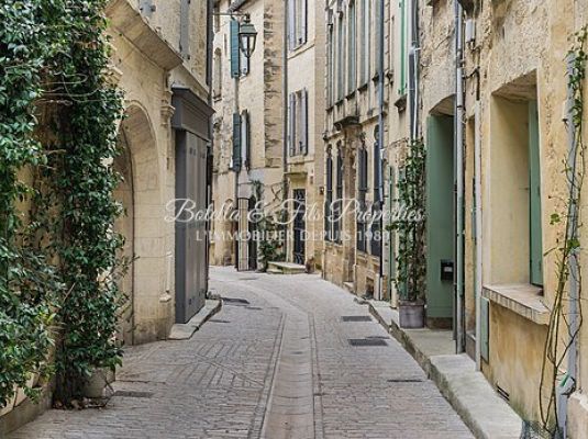 vente Uzes
