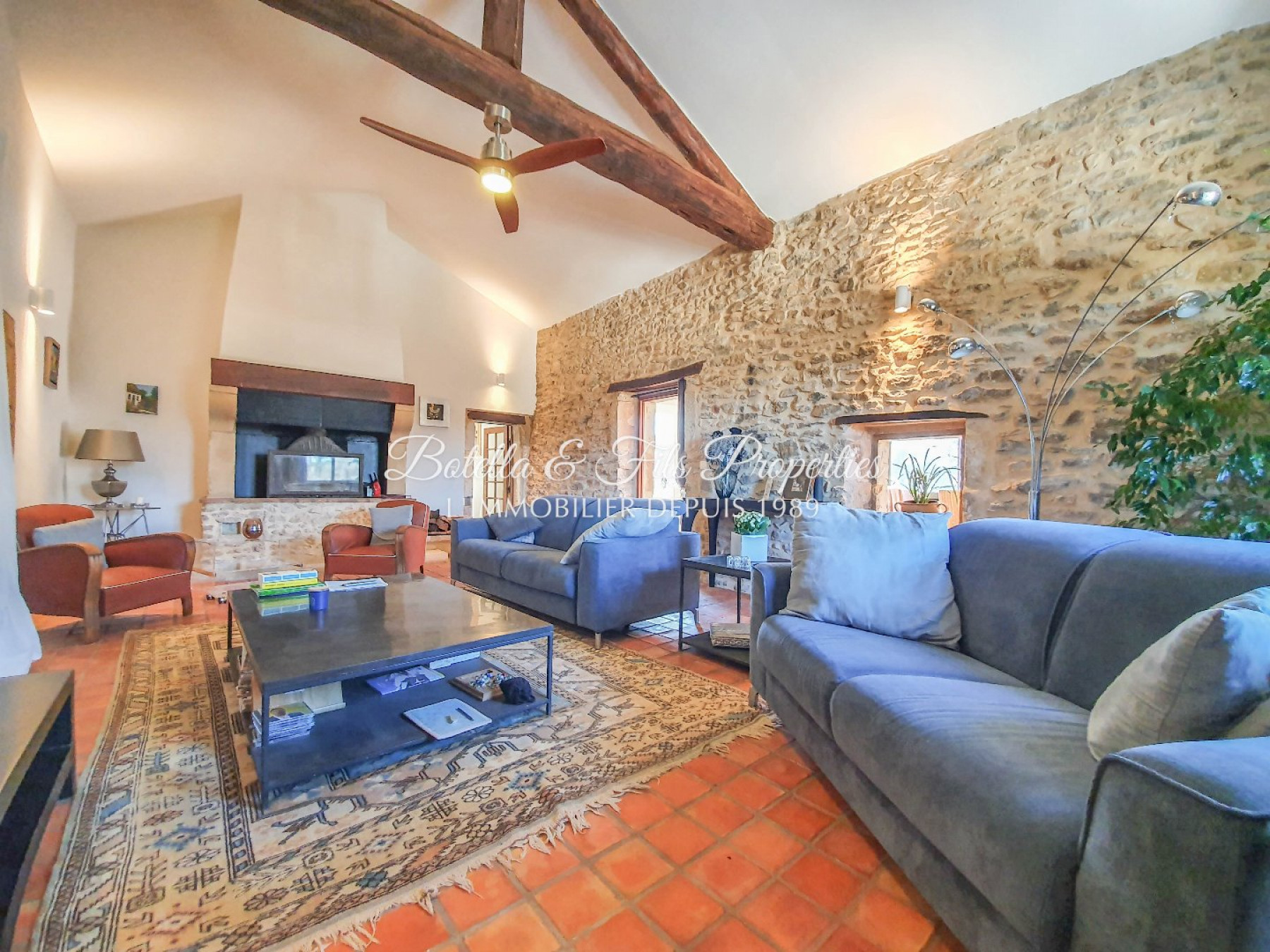 sale Propriété Uzes