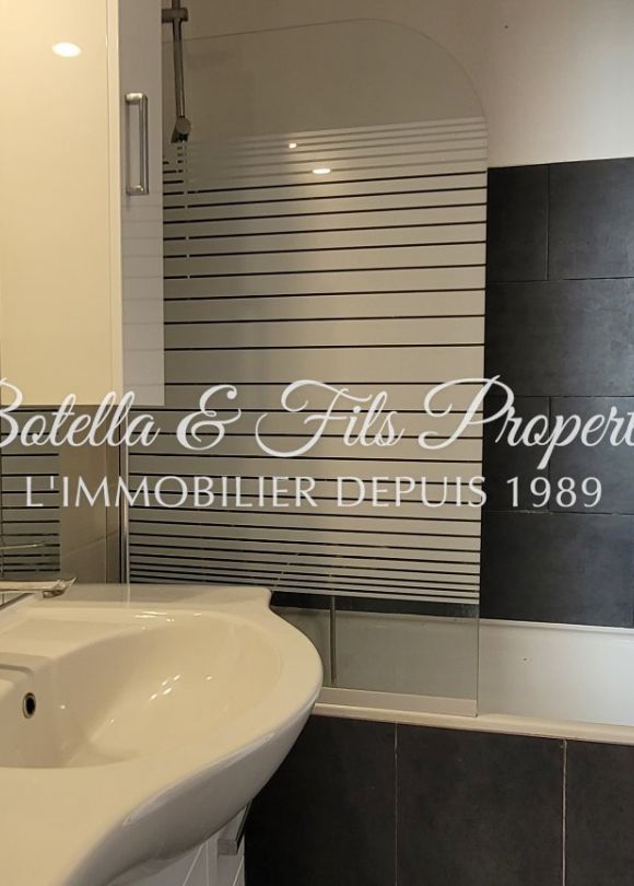 vente Demeure de ville et village Vezenobres