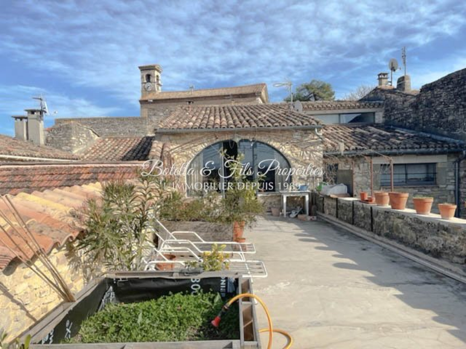 sale Demeure de ville et village Uzes