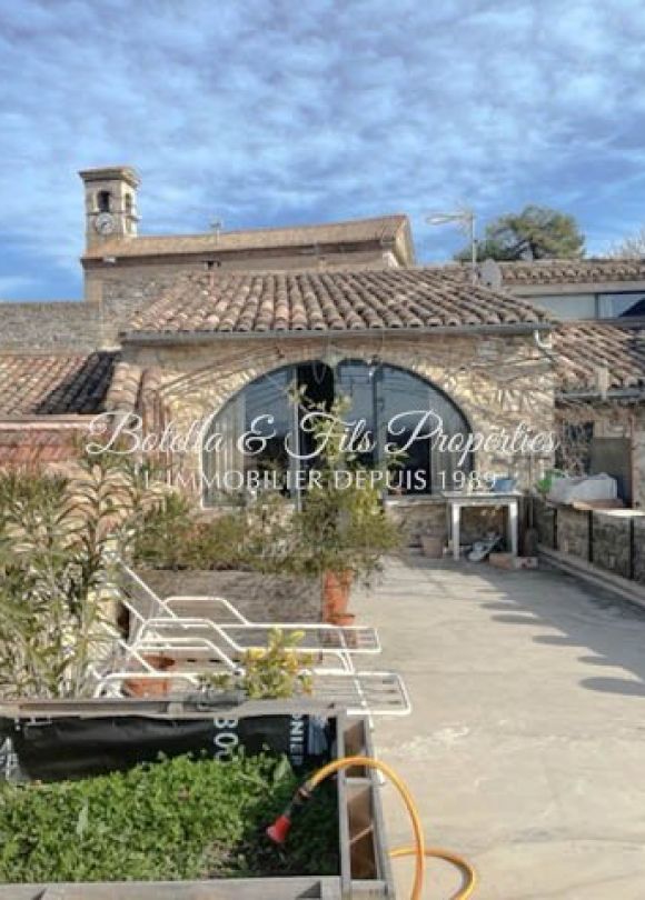 vente Demeure de ville et village Uzes