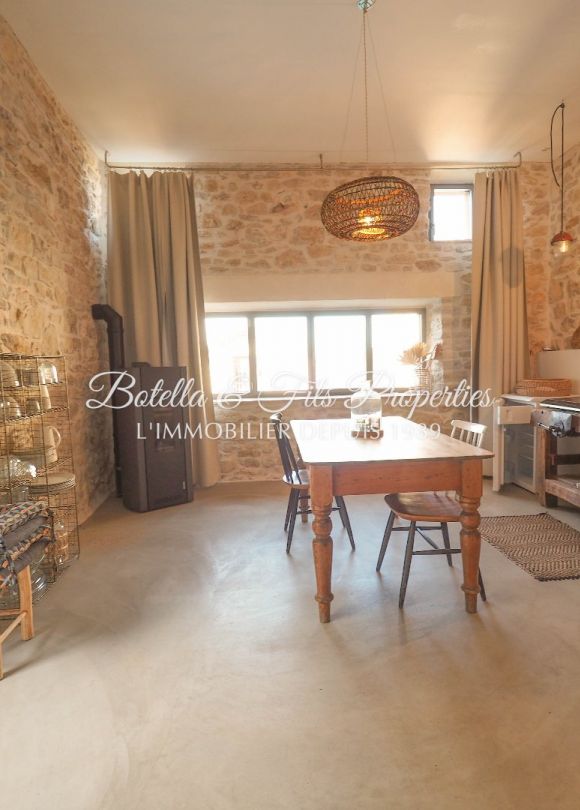 vente Demeure de ville et village Uzes