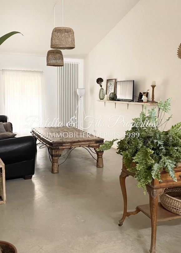 vente Demeure de ville et village Uzes