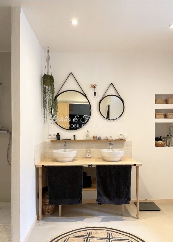 vente Demeure de ville et village Uzes