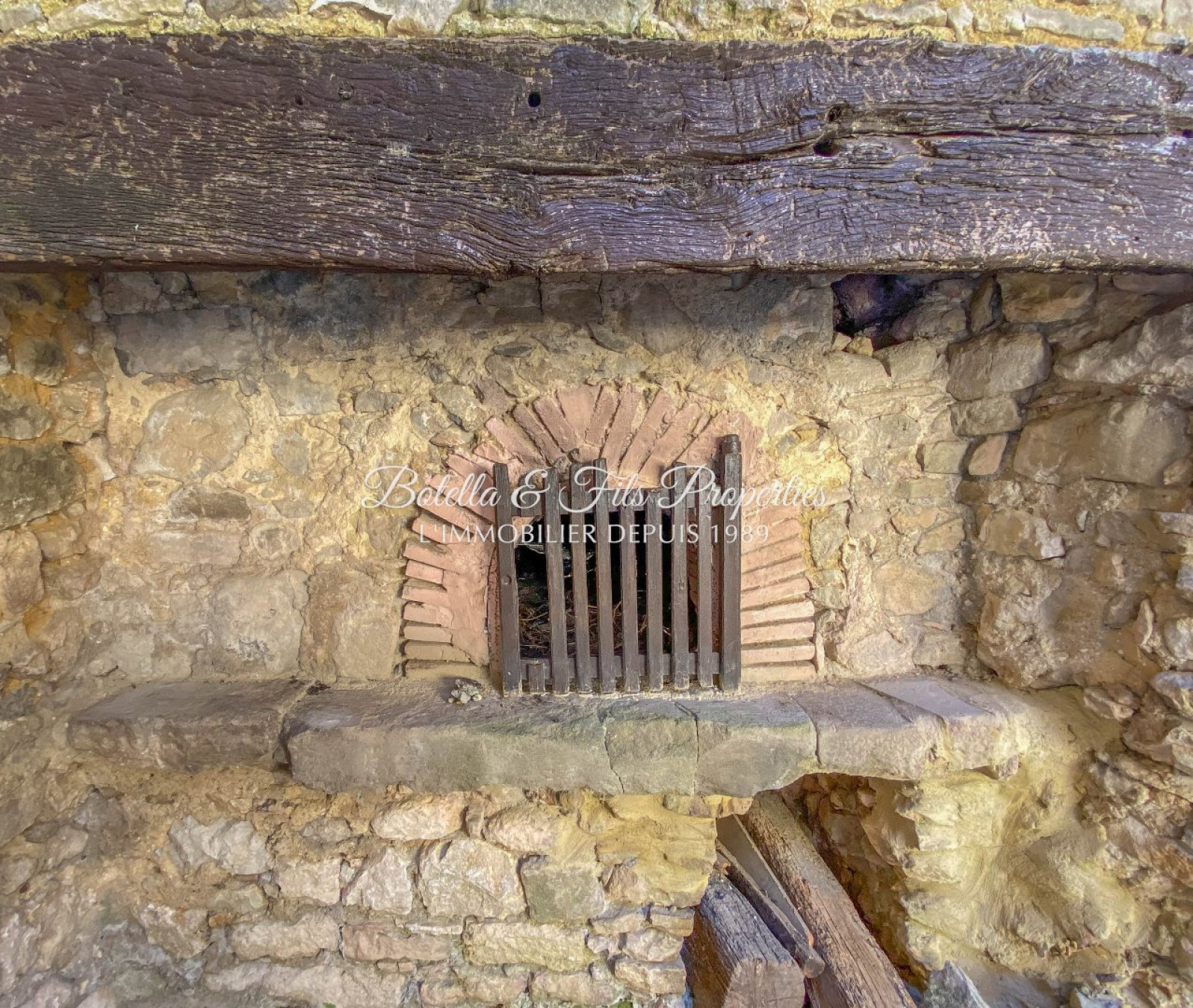 vente Demeure de ville et village Barjac