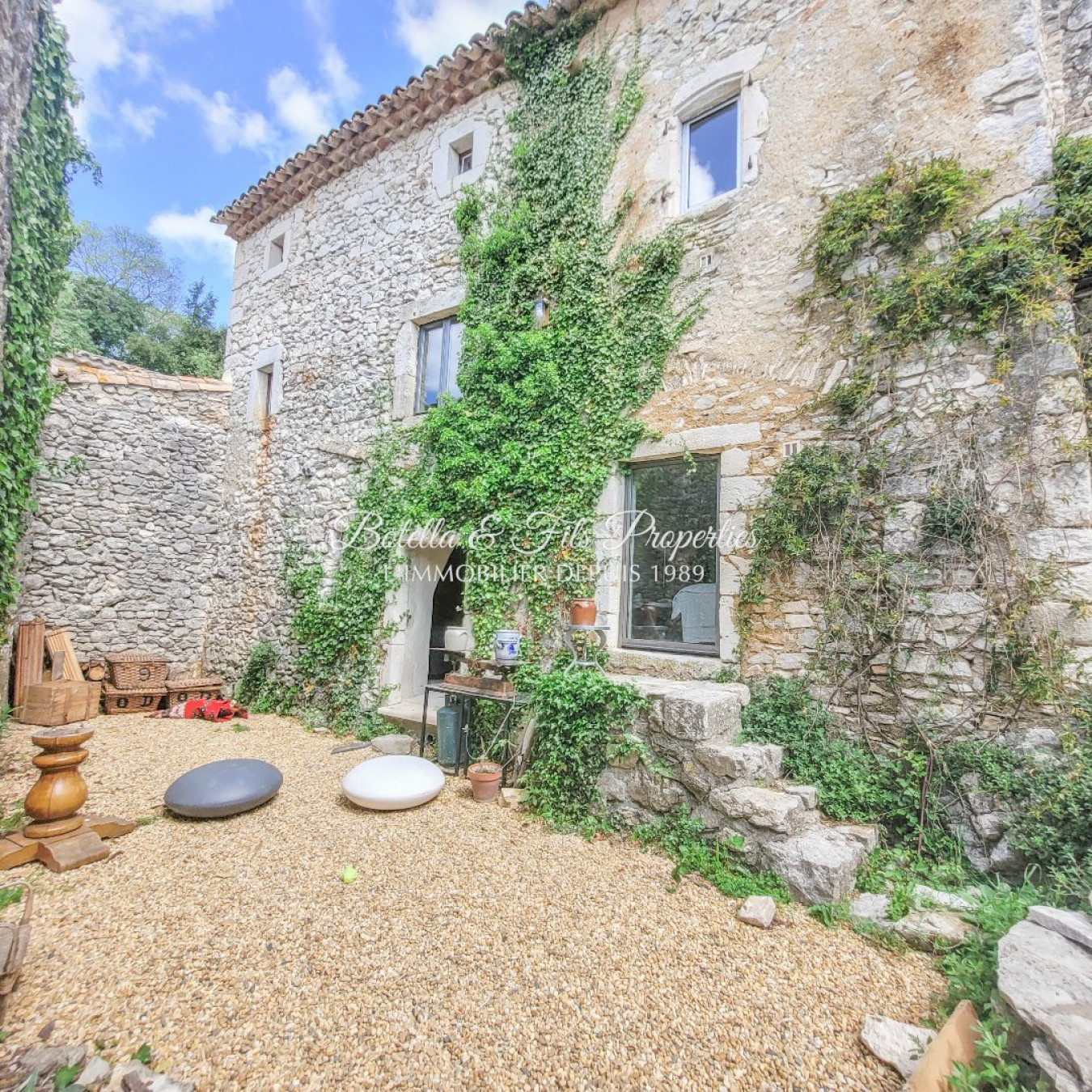 vente Demeure de ville et village Uzes