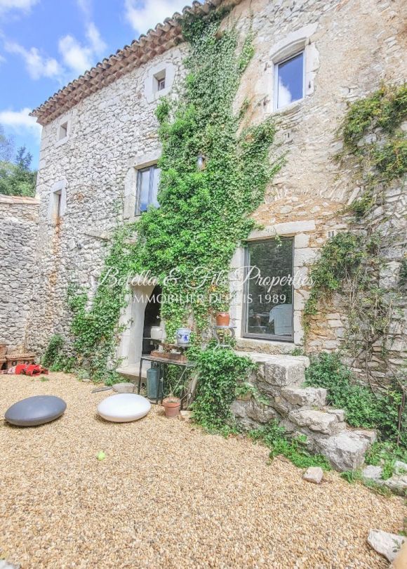 vente Demeure de ville et village Uzes