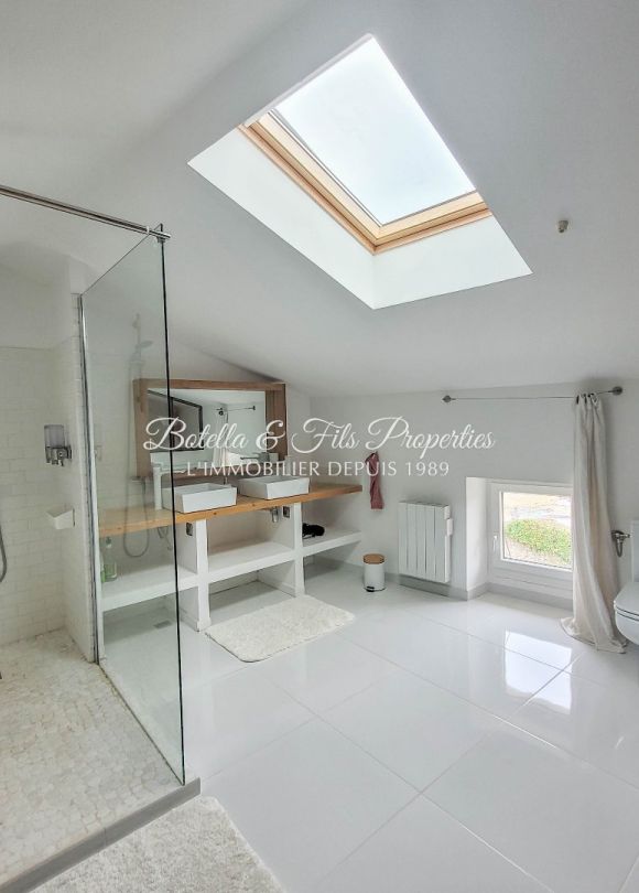 vente Demeure de ville et village Uzes