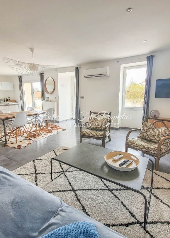 vente Demeure de ville et village Uzes