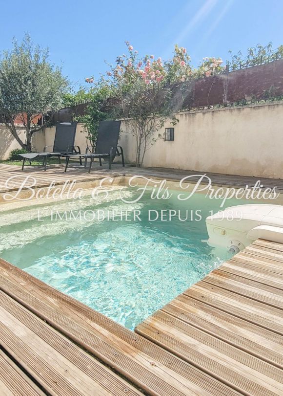 vente Demeure de ville et village Uzes