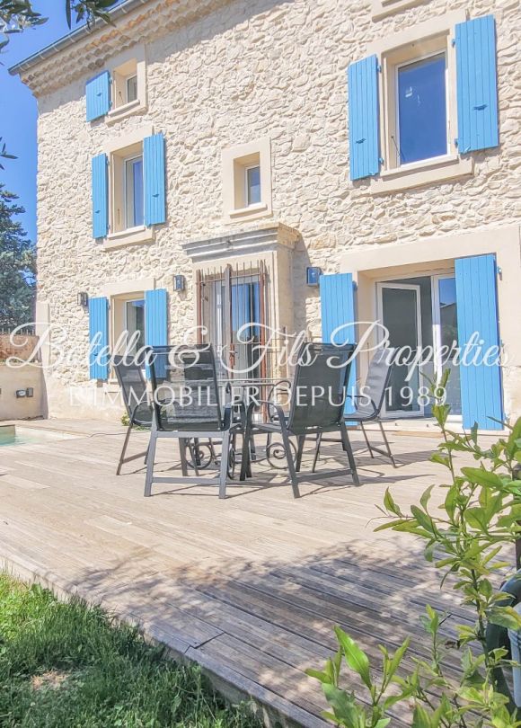 vente Demeure de ville et village Uzes