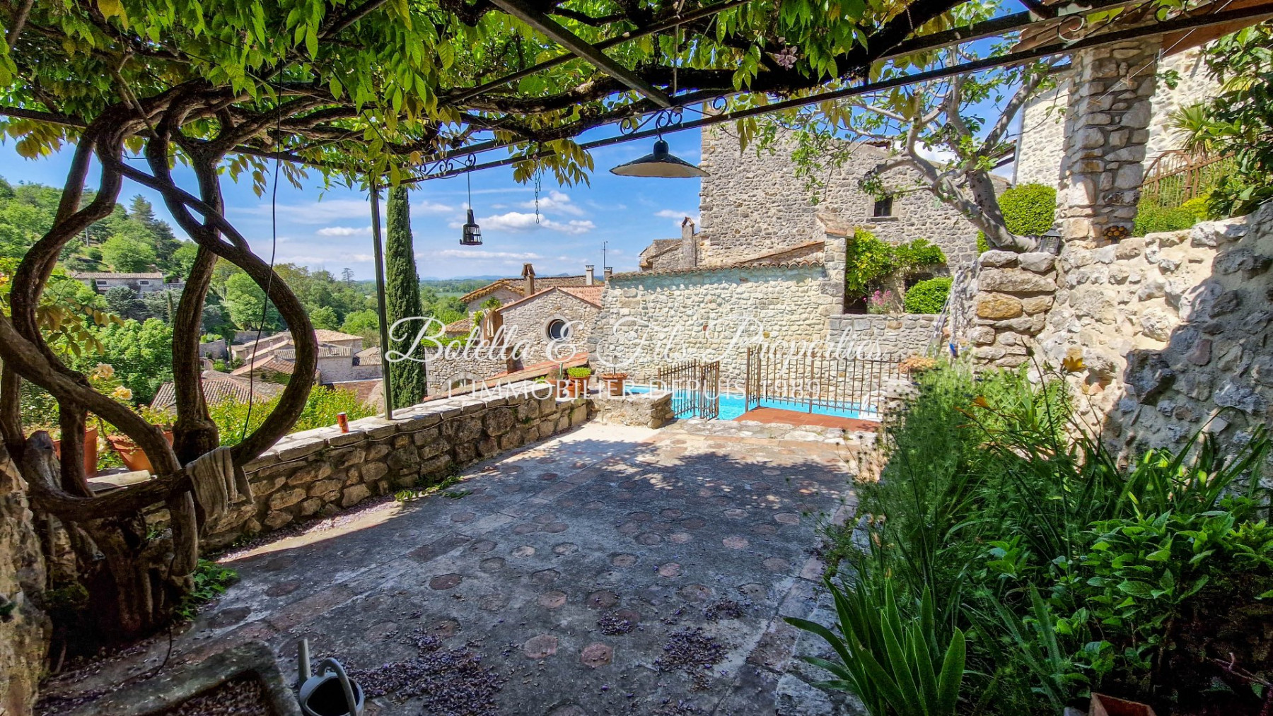 vente Demeure de ville et village Rochegude