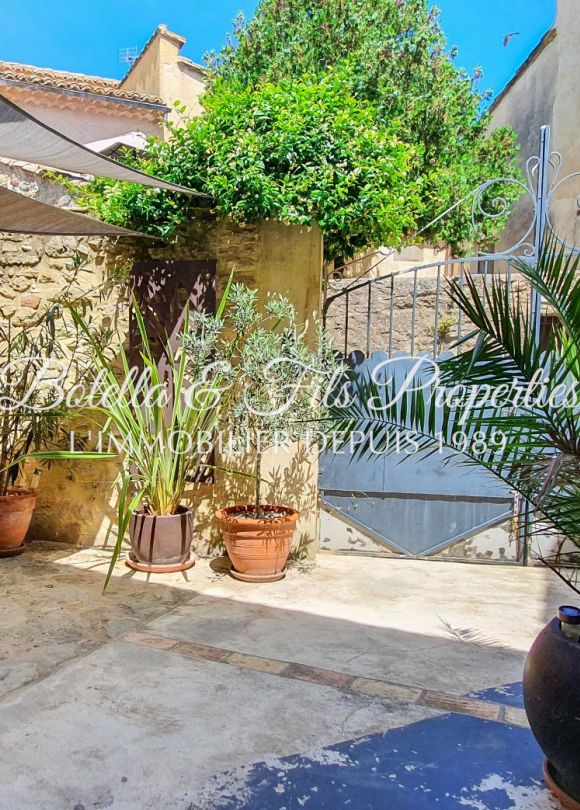 vente Demeure de ville et village Uzes