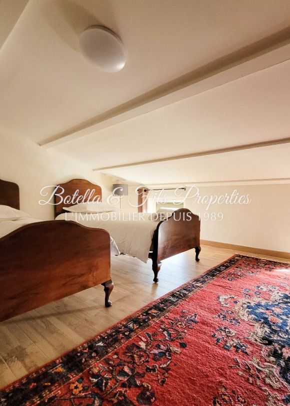 vente Demeure de ville et village Uzes