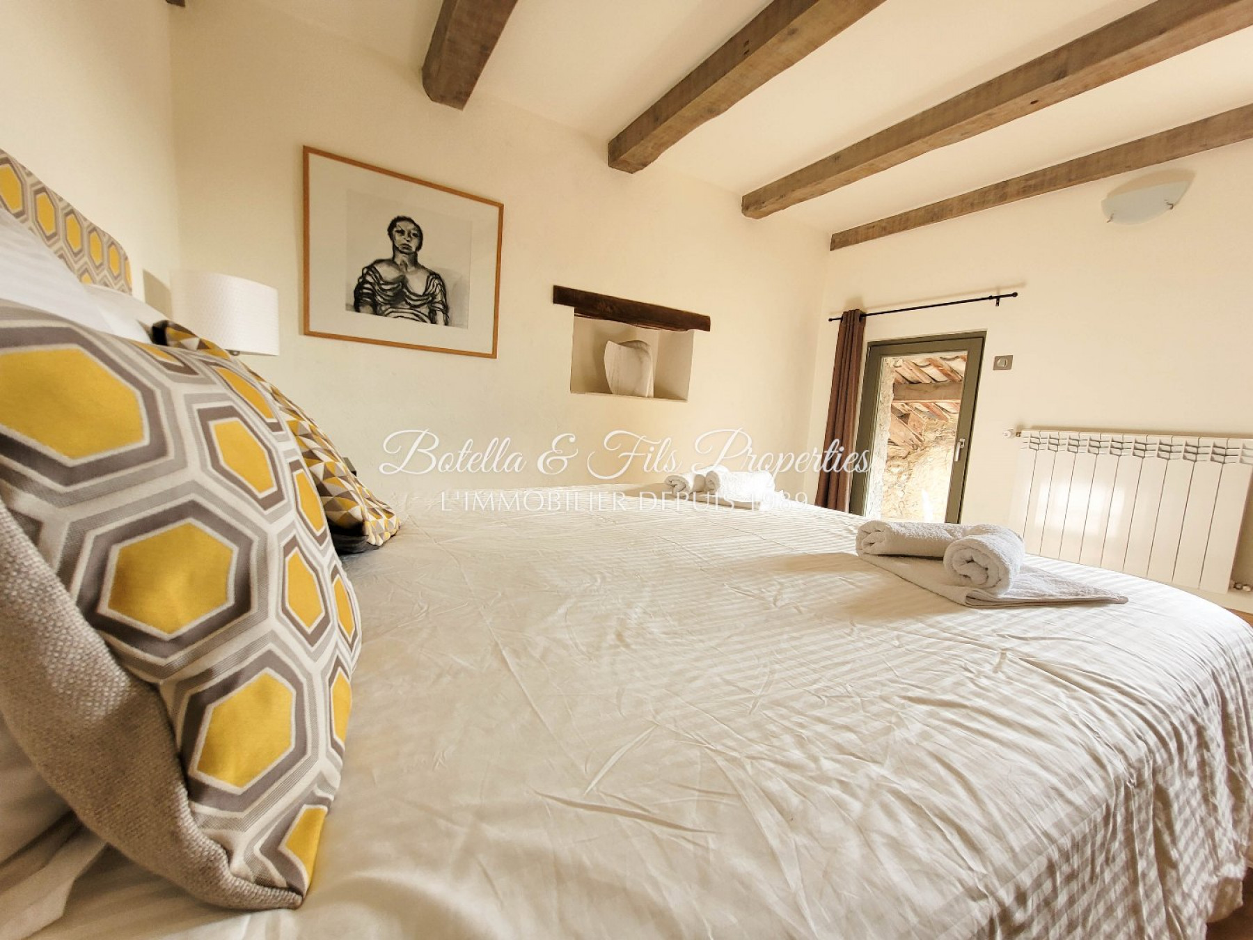 sale Demeure de ville et village Uzes