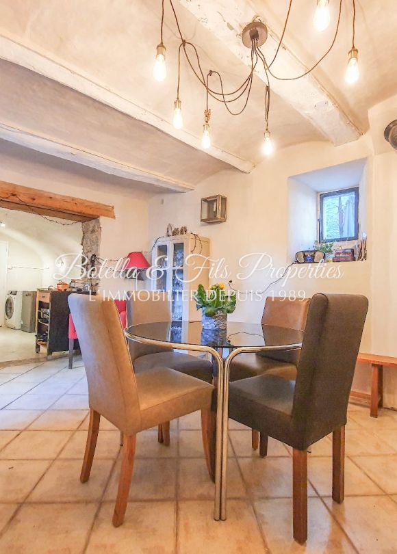 vente Demeure de ville et village Uzes