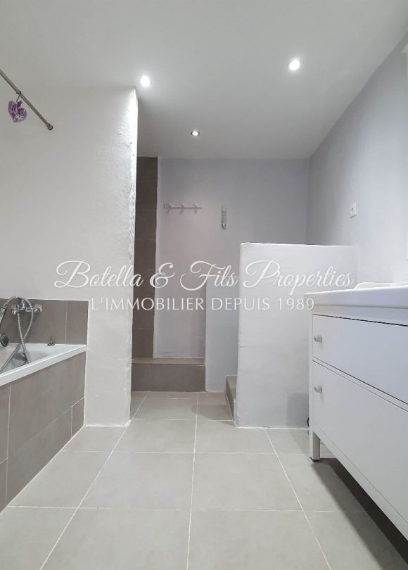 vente Demeure de ville et village Uzes