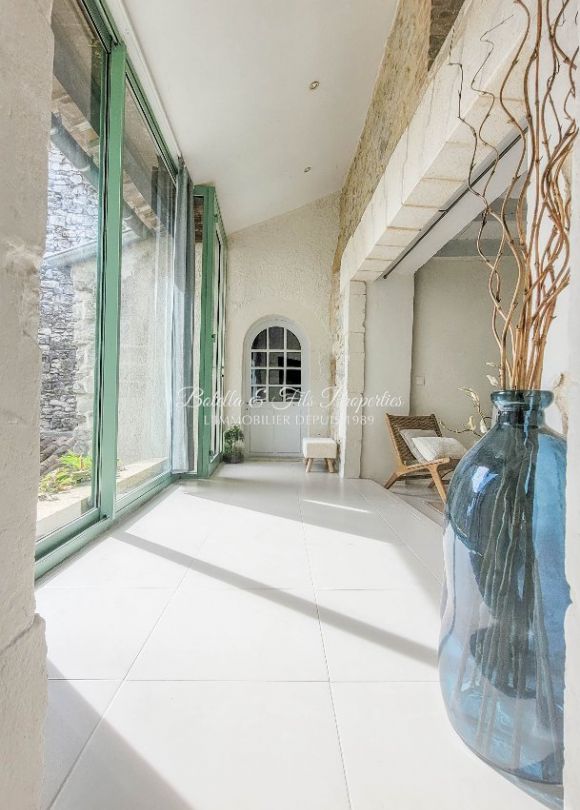 vente Demeure de ville et village Uzes