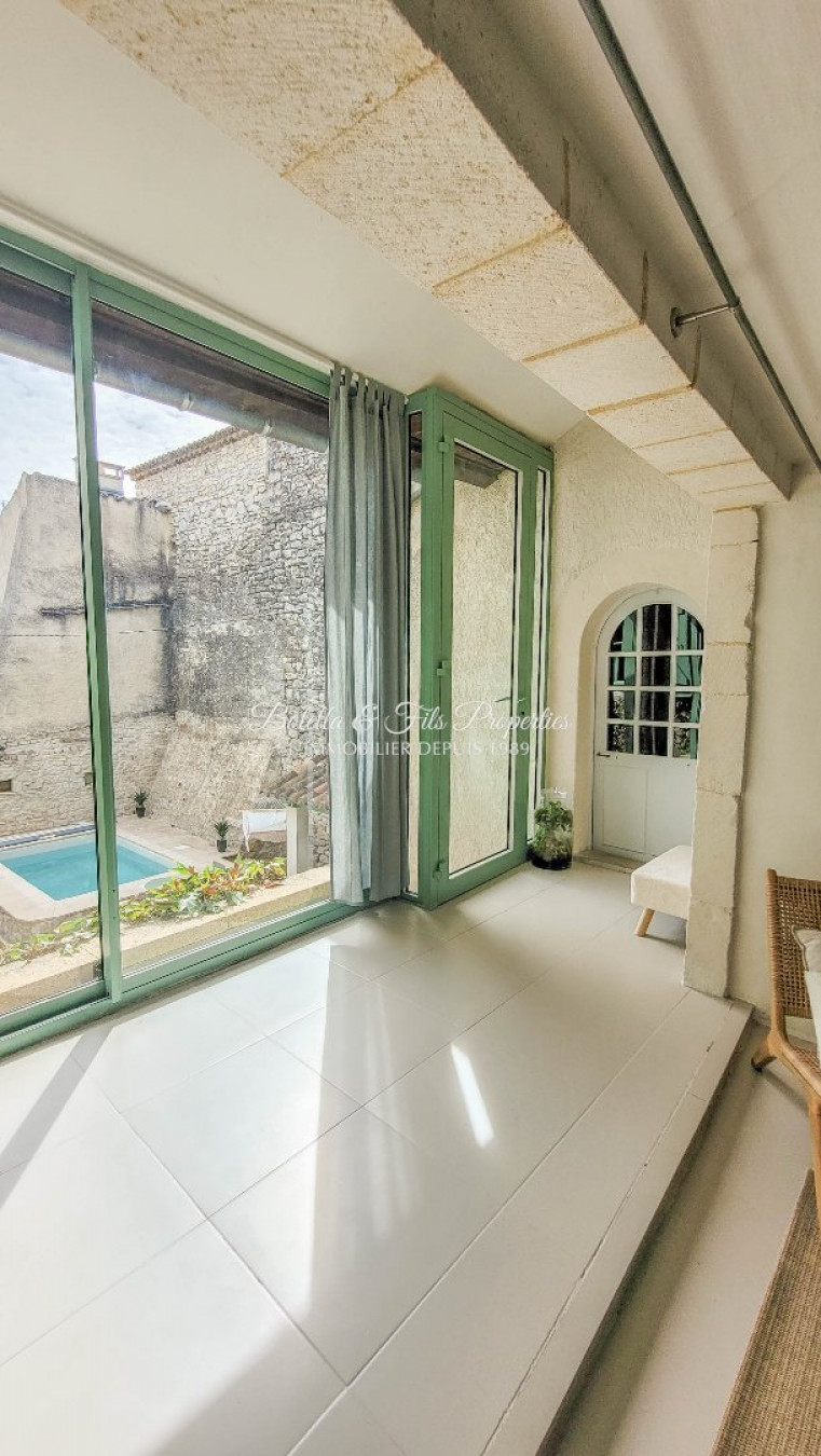 sale Demeure de ville et village Uzes